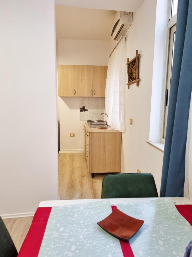 Cozy Apartment In City Center Tirana Esterno foto