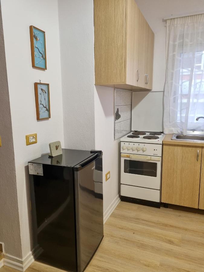 Cozy Apartment In City Center Tirana Esterno foto